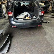 2009-2015 Toyota Avensis